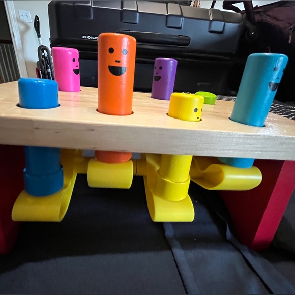 Melissa & Doug Pounding Toy for toddlers - Picture 1 of 5